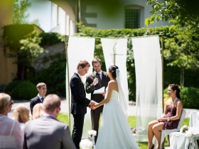 12-06-02-wedding-laurarobin-216